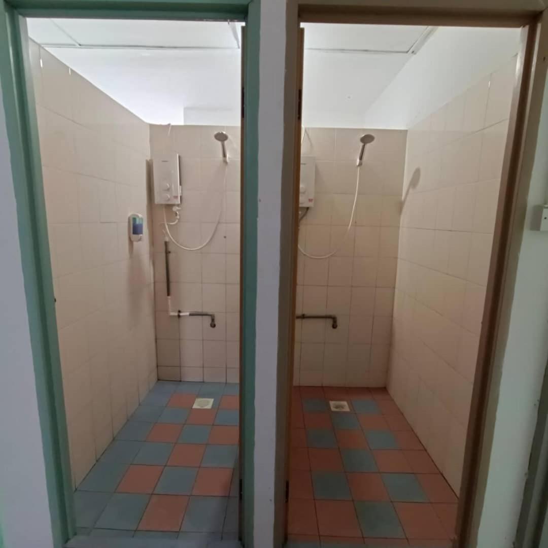 Tabun Homestay Мири Екстериор снимка