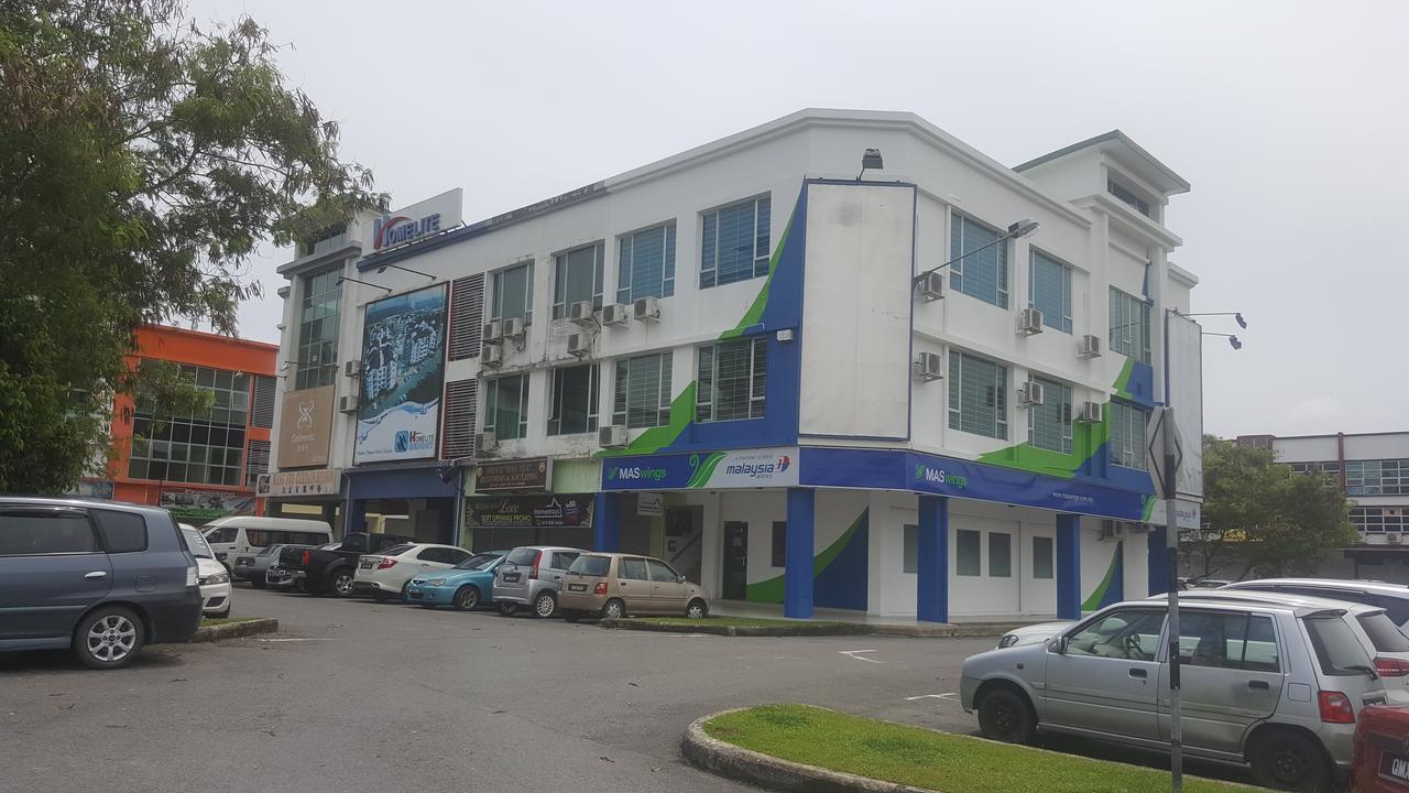 Tabun Homestay Мири Екстериор снимка